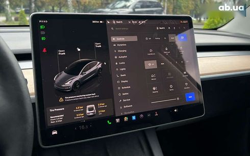 Tesla Model 3 2022 - фото 18