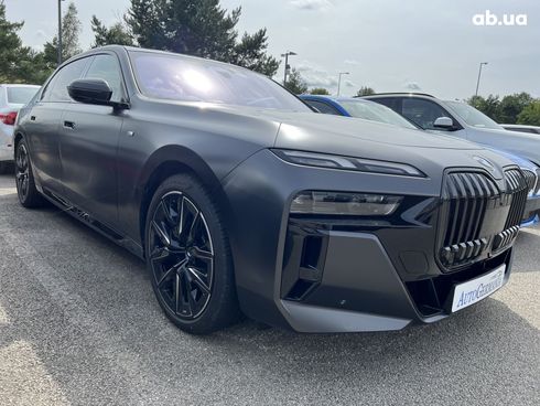 BMW 7 серия 2023 - фото 20