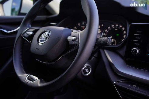 Skoda Octavia 2020 - фото 24