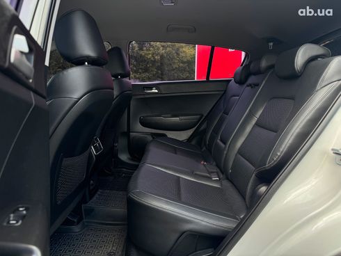 Kia Sportage 2018 белый - фото 36