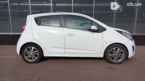 Chevrolet Spark 2015 - фото 2