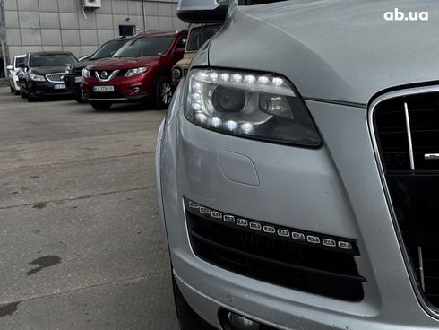 Audi Q7 2010 серый - фото 9