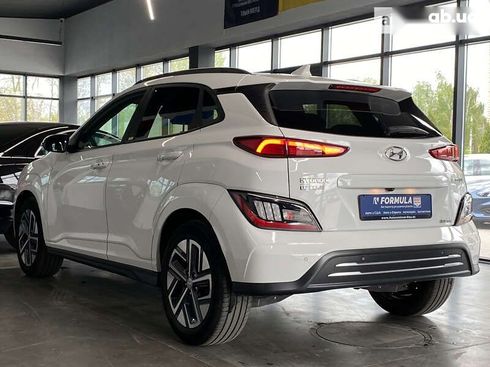 Hyundai Kona Electric 2021 - фото 12