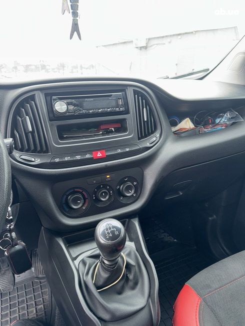 Fiat Doblo 2016 вишневый - фото 8