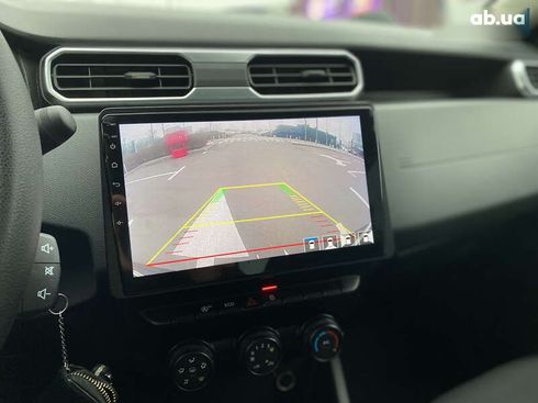 Renault Duster 2018 - фото 23