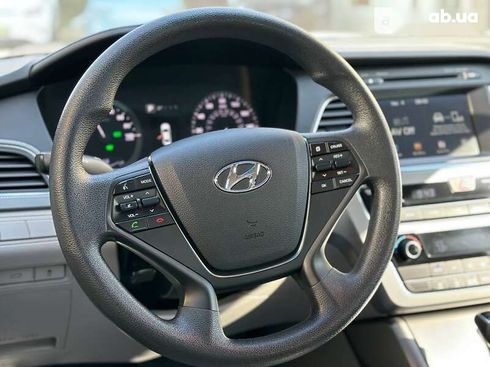 Hyundai Sonata 2017 - фото 18