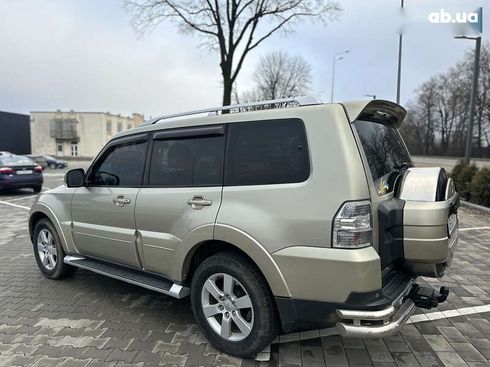 Mitsubishi Pajero Wagon 2008 - фото 14