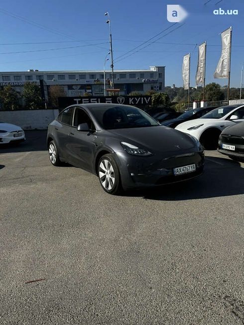 Tesla Model Y 2022 - фото 8