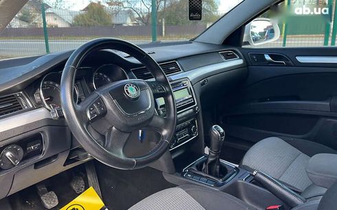 Skoda Superb 2012 - фото 7