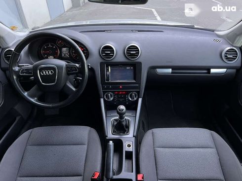 Audi A3 2010 - фото 18