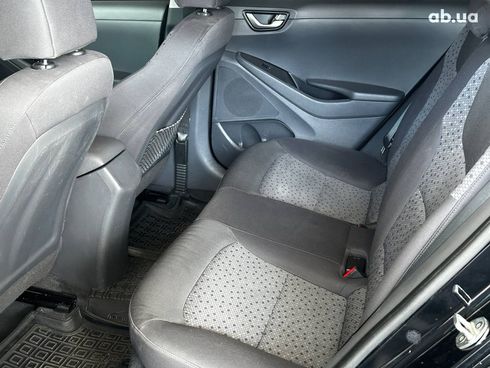 Hyundai Ioniq 2017 черный - фото 18