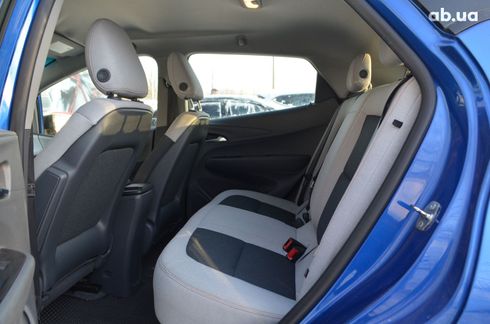 Chevrolet Bolt 2021 синий - фото 15