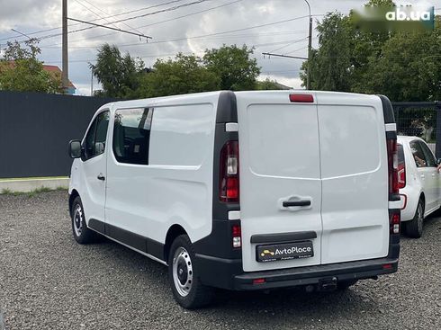 Renault Trafic 2016 - фото 11
