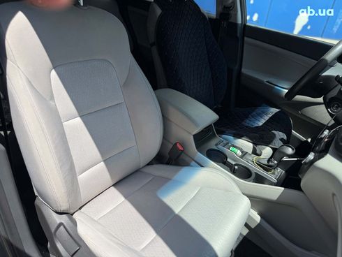 Hyundai Tucson 2015 серый - фото 19