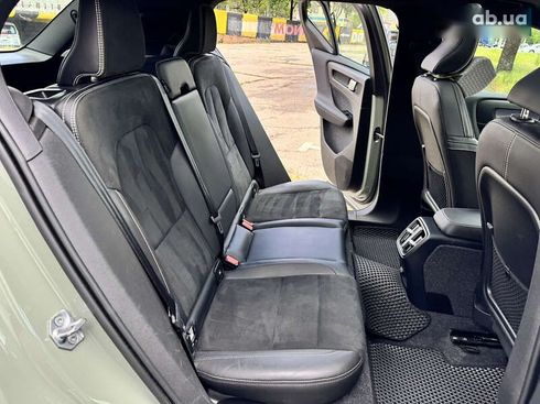 Volvo XC40 2021 - фото 17