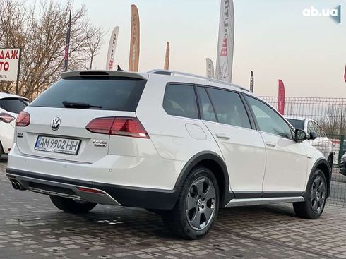 Volkswagen Golf 2018 - фото 13