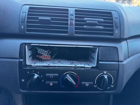 BMW 3 серия 2000 зеленый - фото 36