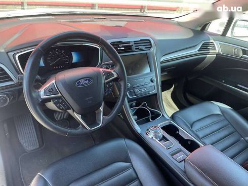 Ford Fusion 2018 - фото 12