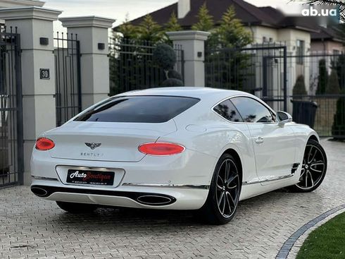 Bentley Continental GT 2019 - фото 17
