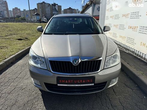 Skoda Octavia 2010 - фото 29