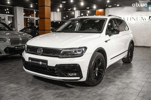 Volkswagen Tiguan 2020 - фото 17