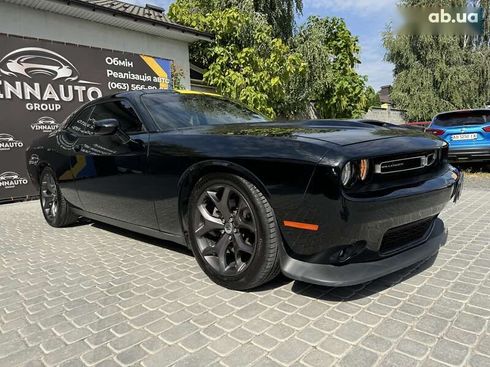 Dodge Challenger 2018 - фото 18