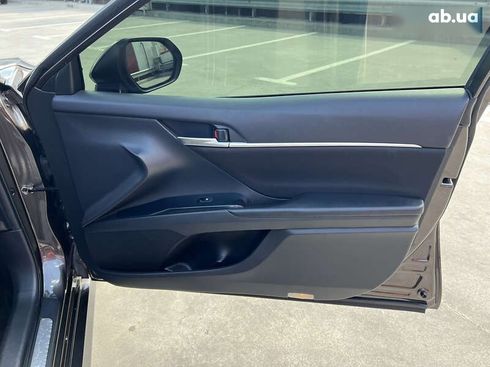Toyota Camry 2019 - фото 26