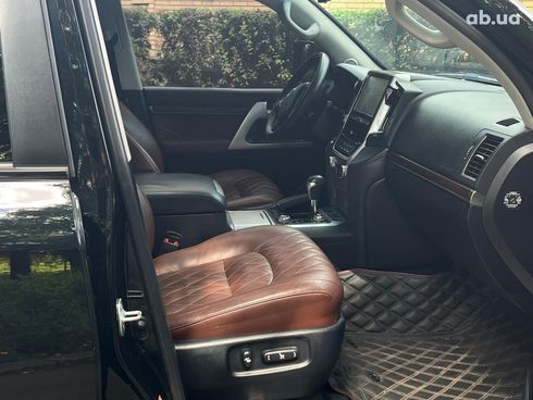 Toyota land cruiser 200 2017 черный - фото 34