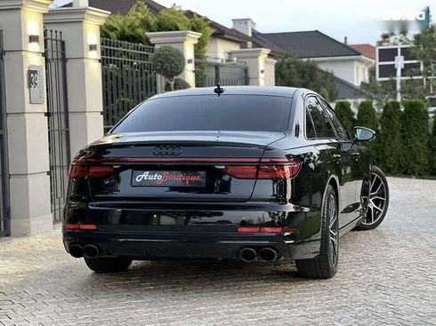 Audi A8 2020 - фото 18