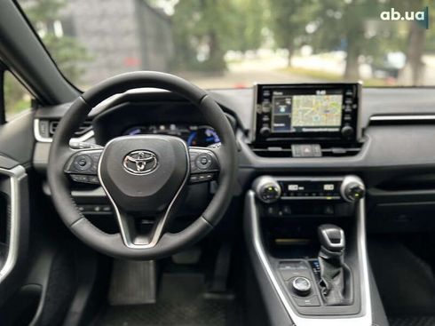 Toyota RAV4 2020 - фото 29