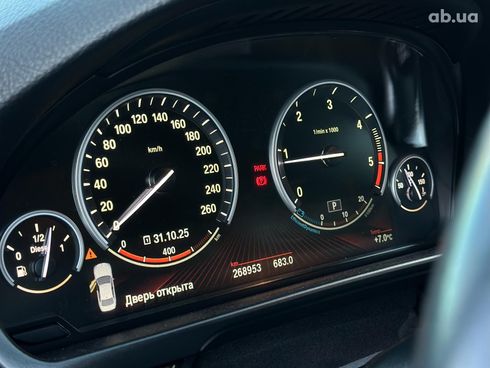 BMW 5 серия 2011 черный - фото 31