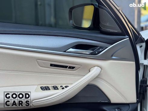 BMW 5 серия 2019 - фото 14