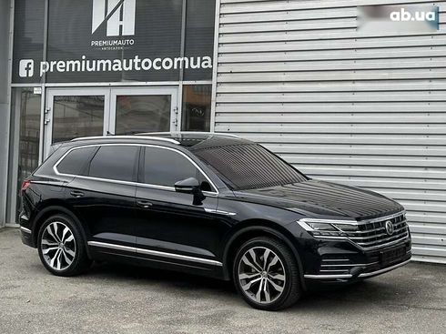 Volkswagen Touareg 2018 - фото 7