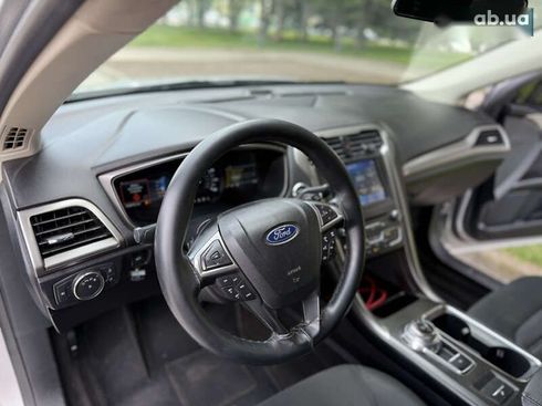 Ford Fusion 2018 - фото 18