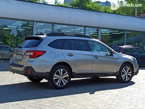 Subaru Outback 2018 - фото 7