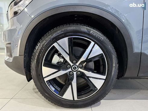 Volvo XC40 2021 - фото 8