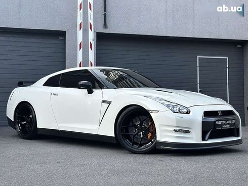 Nissan GT-R 2013 - фото 4
