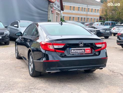 Honda Accord 2018 черный - фото 7