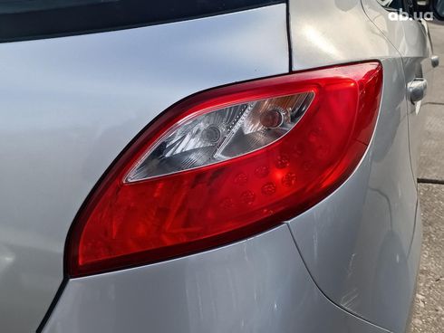 Mazda 2 2007 серый - фото 18