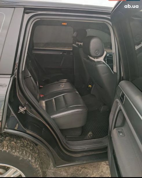 Volkswagen Touareg 2008 черный - фото 6