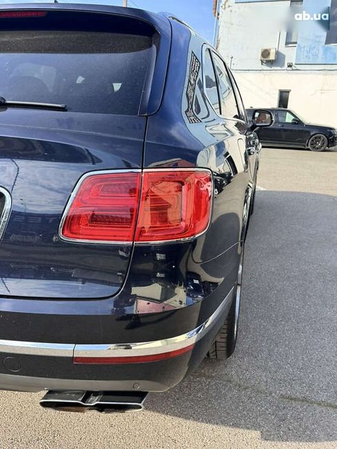 Bentley Bentayga 2019 - фото 18