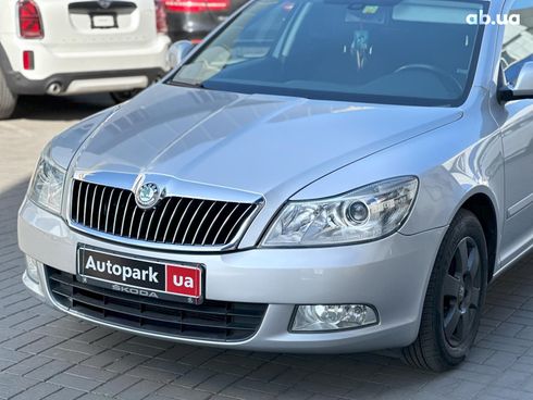 Skoda Octavia 2012 серый - фото 5