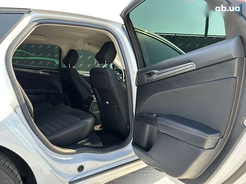 Ford Fusion 2019 - фото 27