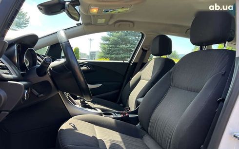 Opel Astra 2011 - фото 9