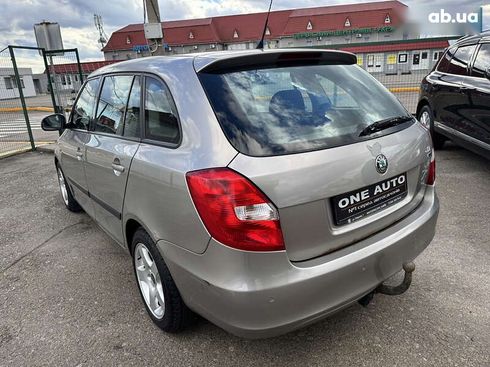 Skoda Fabia 2008 - фото 10