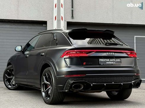 Audi RS Q8 2020 - фото 30