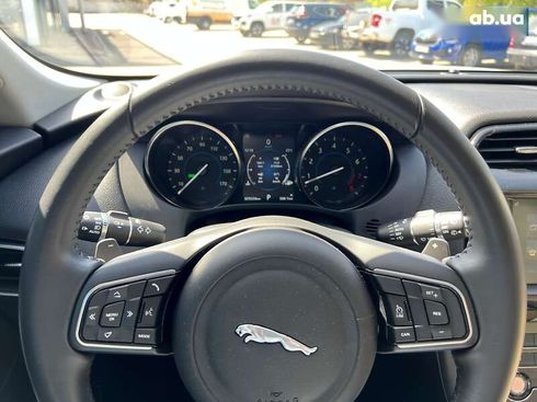 Jaguar F-Pace 2018 - фото 19
