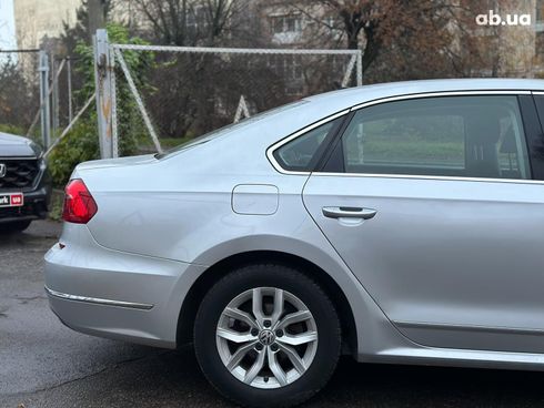 Volkswagen Passat 2016 серый - фото 6