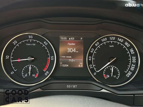 Skoda Superb 2018 - фото 26