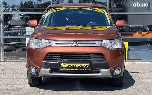 Mitsubishi Outlander 2015 - фото 2